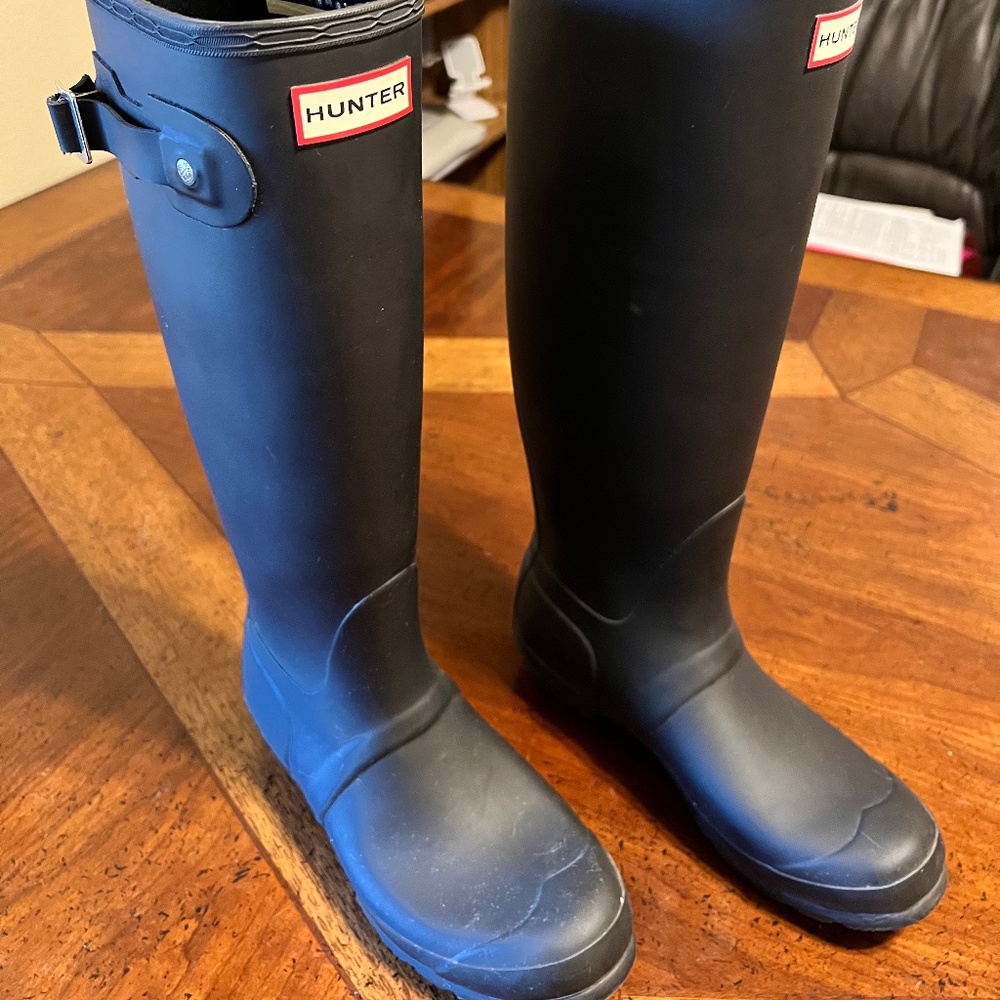 Tall Black Hunter Boots Size 8